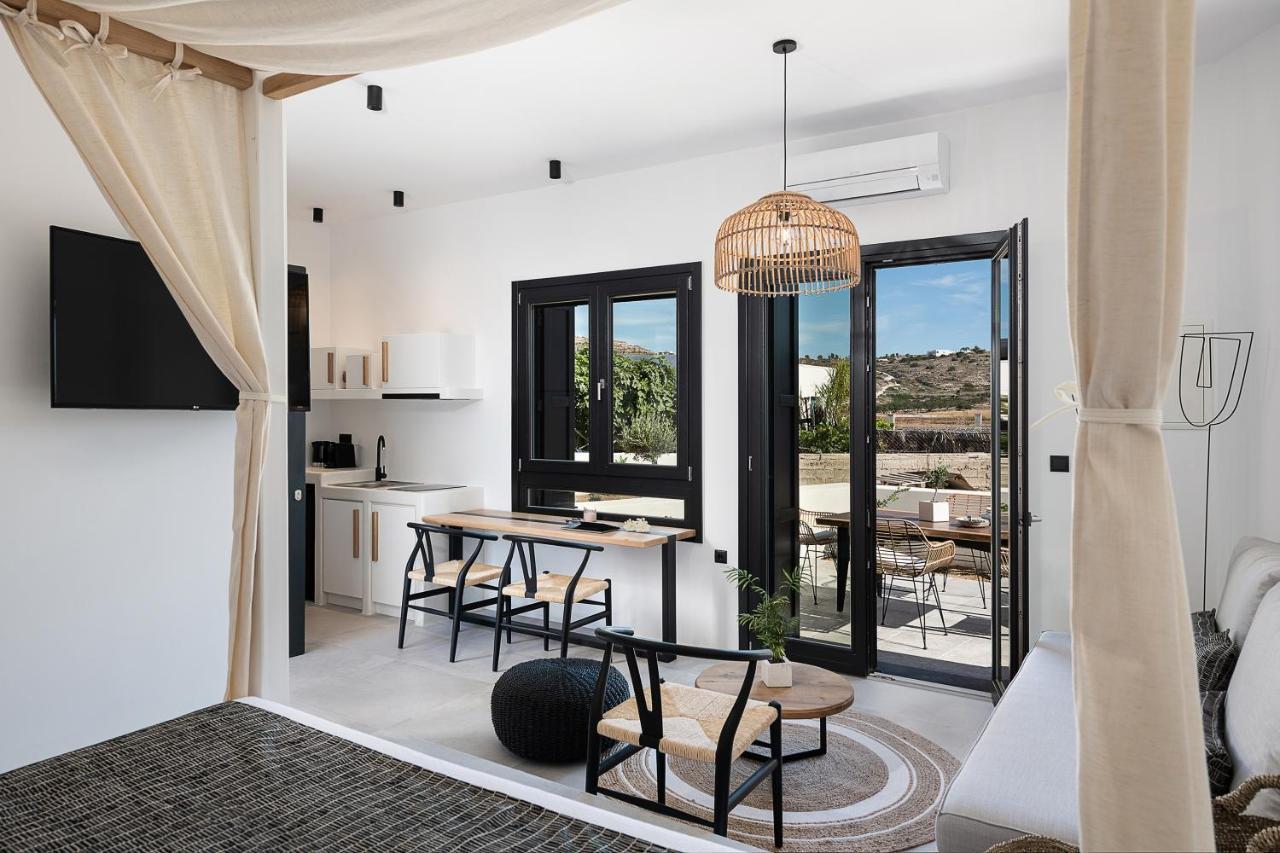 Athina Milos Suites Αδάμας Εξωτερικό φωτογραφία
