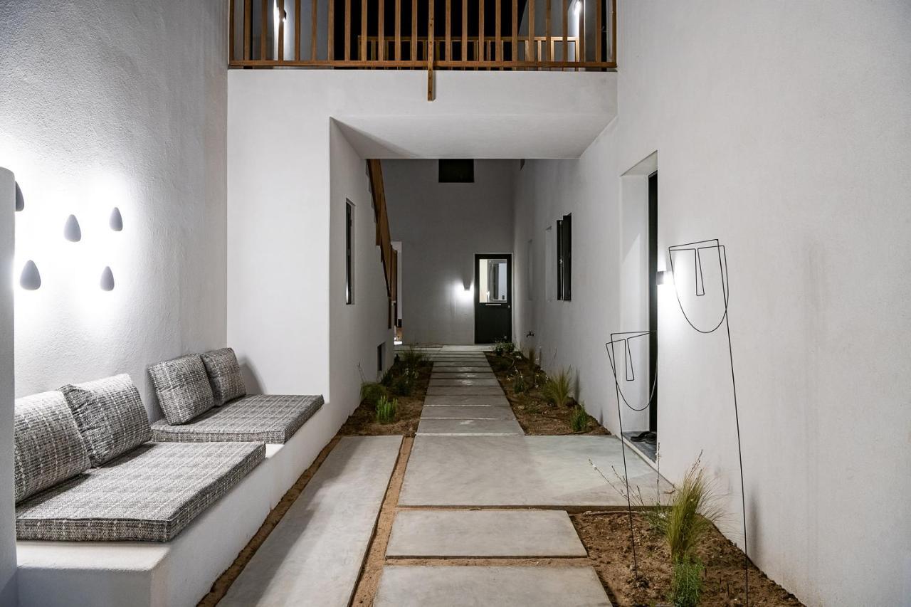 Athina Milos Suites Αδάμας Εξωτερικό φωτογραφία