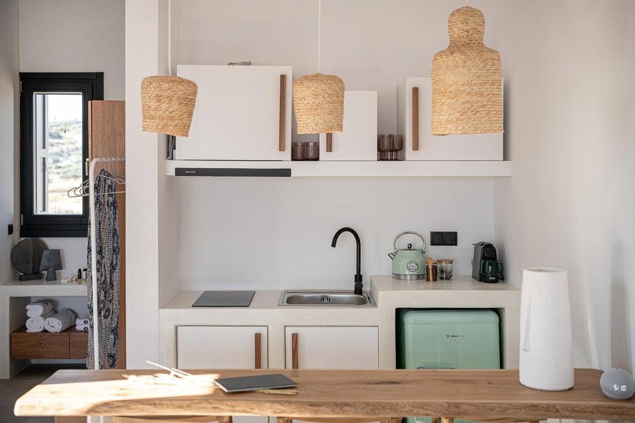 Athina Milos Suites Αδάμας Εξωτερικό φωτογραφία